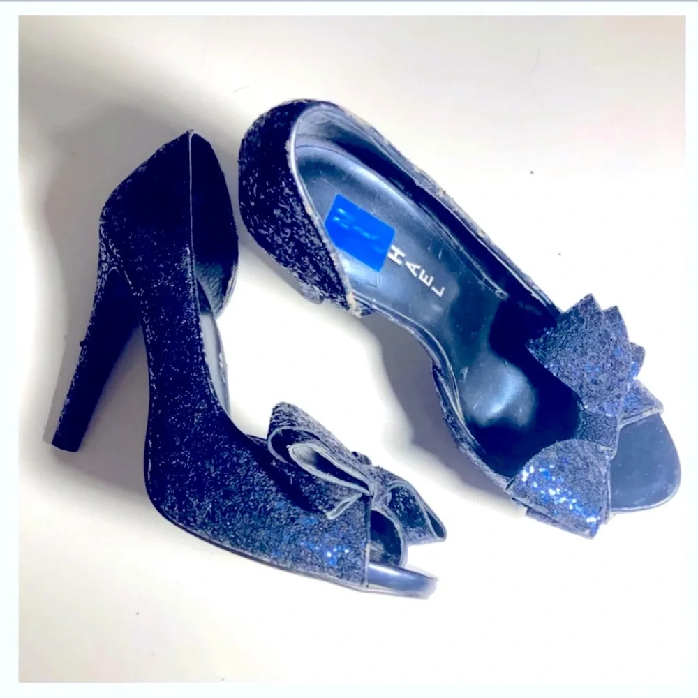 💙Michael Shannon “Lolita” Blue Sparkle Bow Heels - Picture 5 of 11